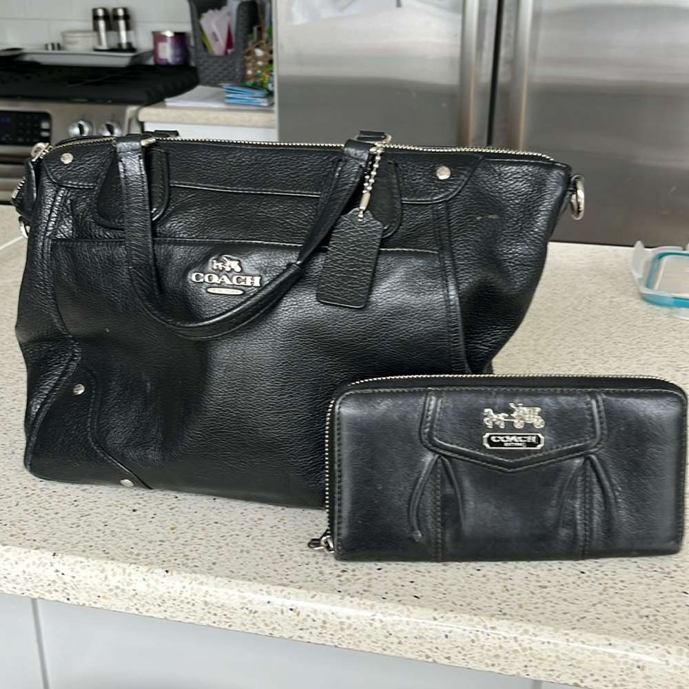 Coach purse and wallet